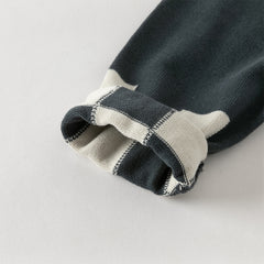 Dave&Bella Toddler Boys Grey V-neck Long Sleeve Cotton Comfortable Sweater Cardigans