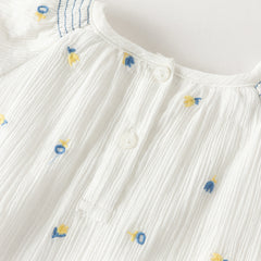 Dave&Bella Summer Toddler Girls Cute Beige Flutter Sleeve Top Jean Shorts Outfit Sets