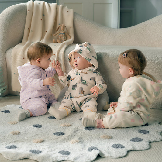 Dave&Bella Baby Girls/Boys Playful Print Fleece One-piece Hooded Crawl Suit Romper