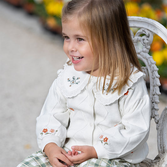 Dave&Bella Toddler Girls Autumn Elegant Flower Embroidery Beige Knit Cotton Cardigan Coat
