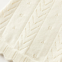 Dave&Bella Toddler Girls White Sweet Floral Jacquard Ruffle Sleeveless Knit Vests