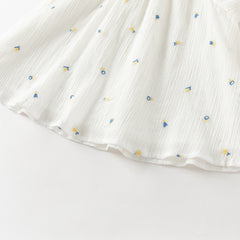 Dave&Bella Summer Toddler Girls Cute Beige Flutter Sleeve Top Jean Shorts Outfit Sets