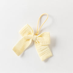 Dave&Bella Summer Toddler Girls Cute Beige Flutter Sleeve Top Jean Shorts Outfit Sets