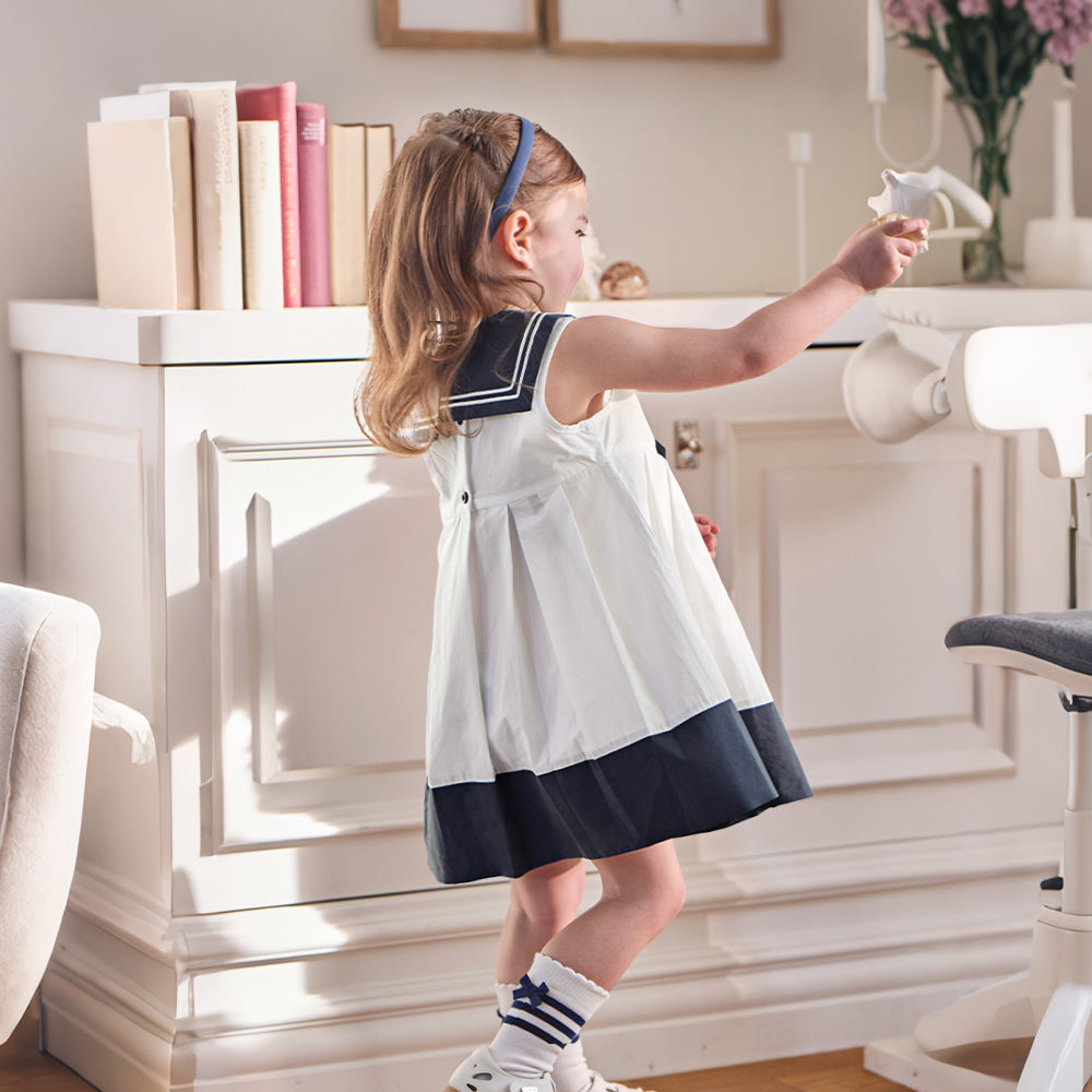 Dave&Bella Summer Toddler Girls White Preppy Soft Sleeveless Naval Collar Dress