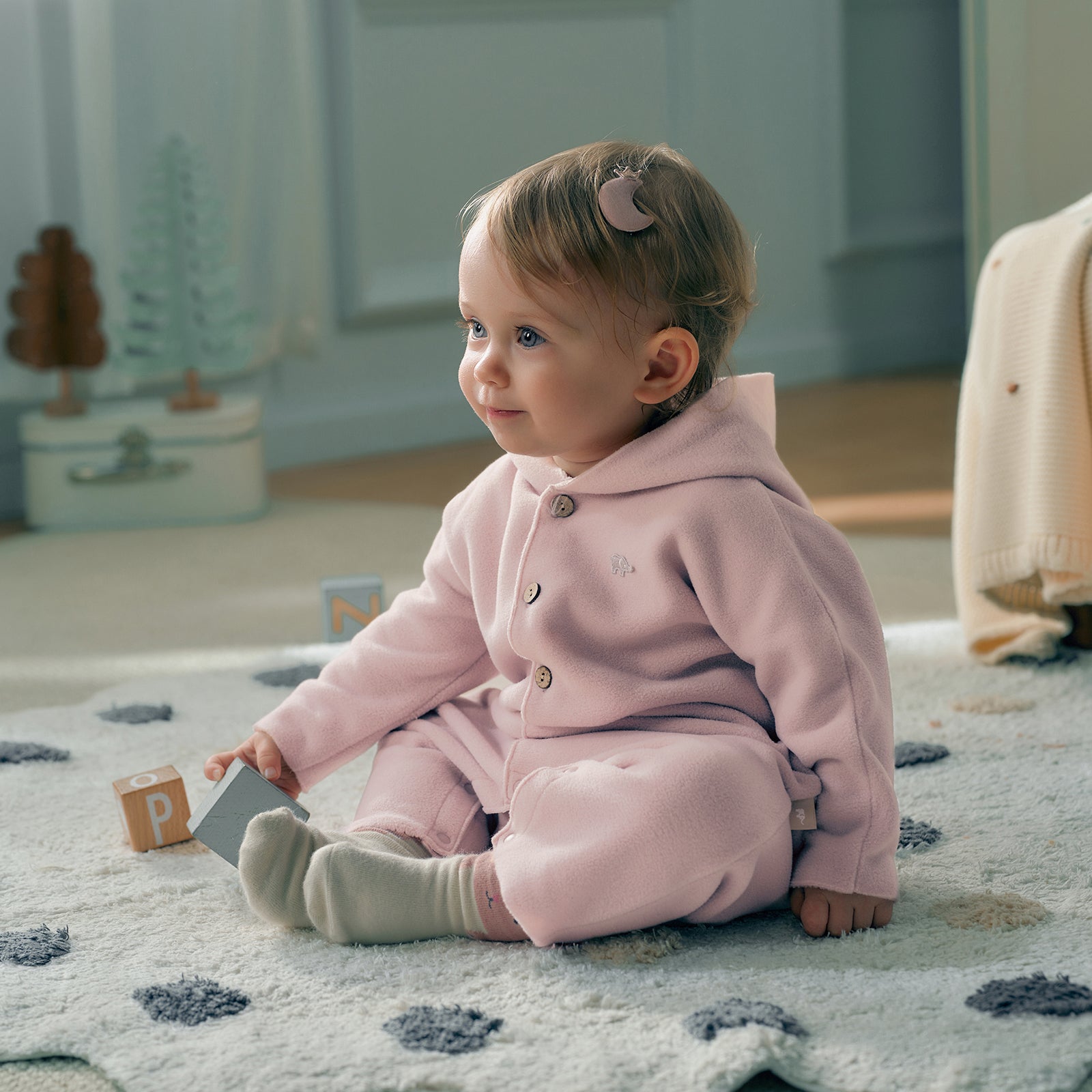 Dave&Bella Baby Girls/Boys Indoor Antistatic Hooded Crawling Romper